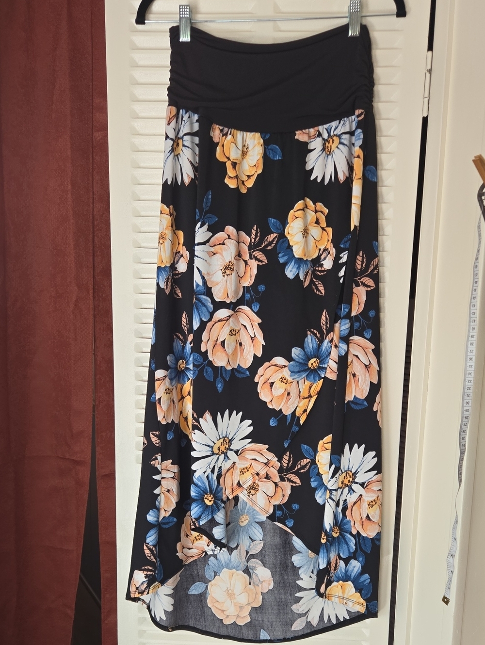 Apt. 9 Black Maxi Skirt with Peach and Blue Floral Print